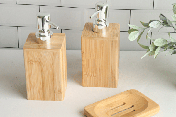 Chai Đựng Xà Phòng Tre – 1 Sản Phẩm Nhỏ, 100 Lợi Ích Xanh