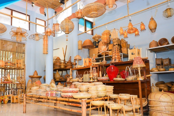 Giữ gìn và phát triển làng nghề mây tre đan Bao La