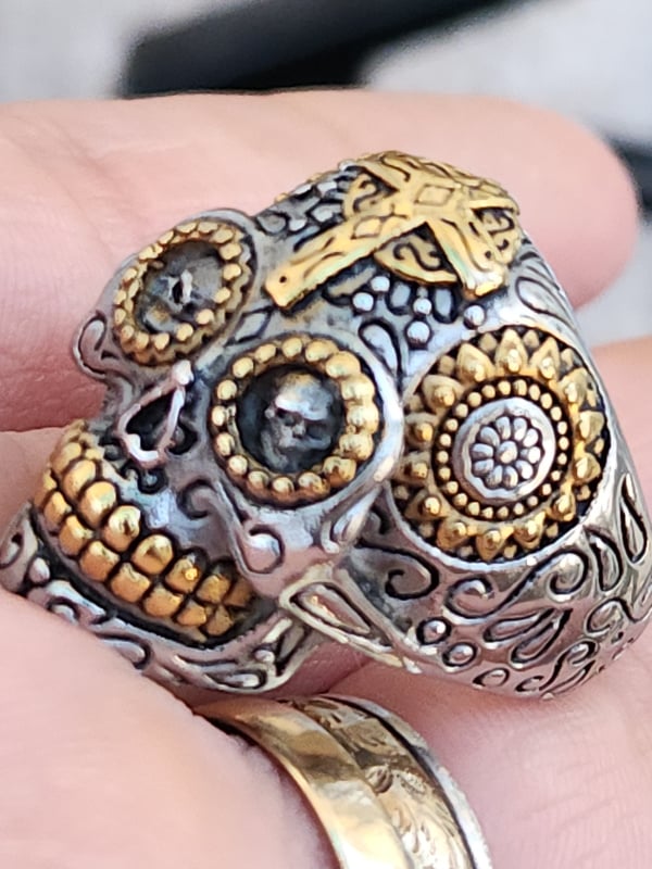 nhẫn mỹ xưa Gothic kiểu đầu lâu và hoa