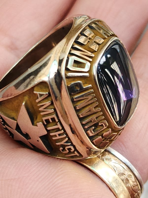 nhẫn mỹ xưa bá cấm vàng jostens aur 3k