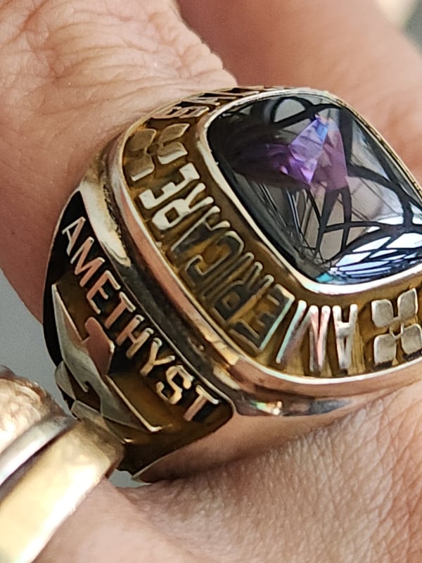 nhẫn mỹ xưa bá cấm vàng jostens aur 3k