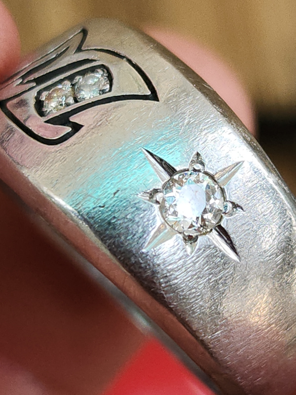 nhẫn mỹ xưa hợp kim đính xoàn thiên nhiên hàng hiệu ML