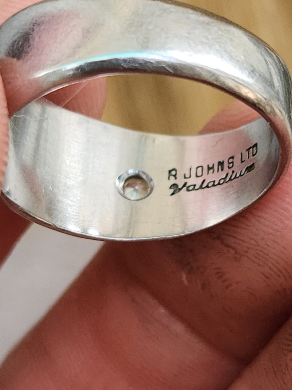 nhẫn mỹ xưa hợp kim đính xoàn thiên nhiên hàng hiệu ML