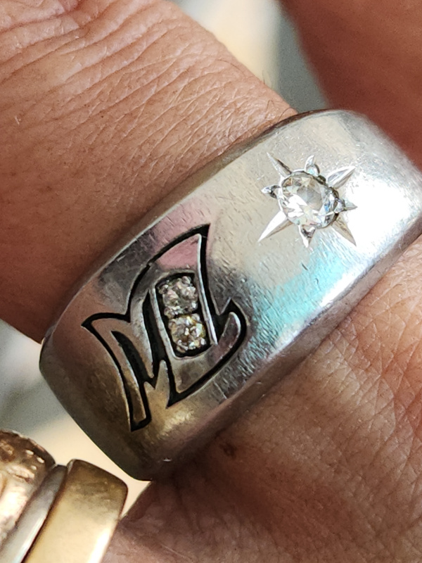 nhẫn mỹ xưa hợp kim đính xoàn thiên nhiên hàng hiệu ML