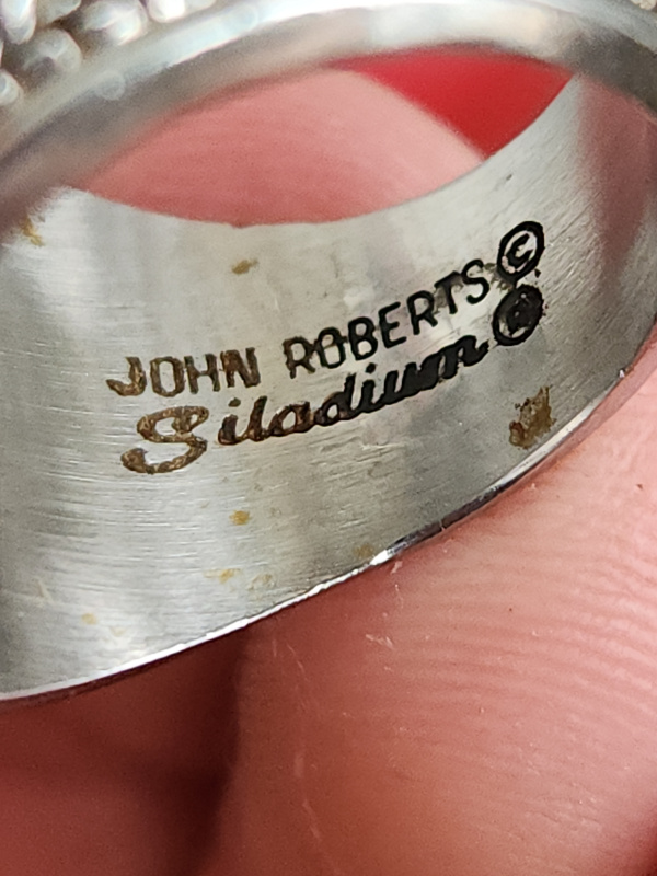 nhẫn mỹ xưa hợp kim năm 1977 hãng John Robert
