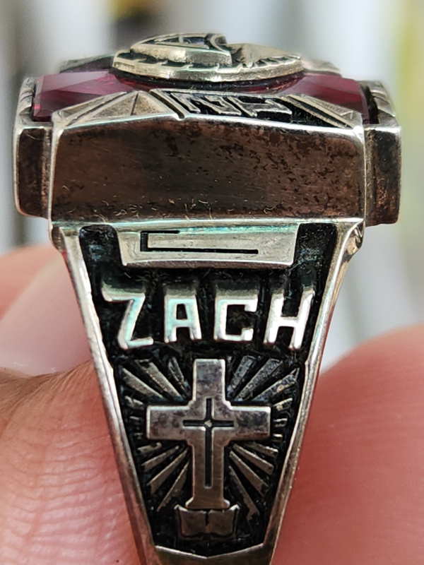 nhẫn mỹ xưa hột gắn logo hãng Balfour bps patpend