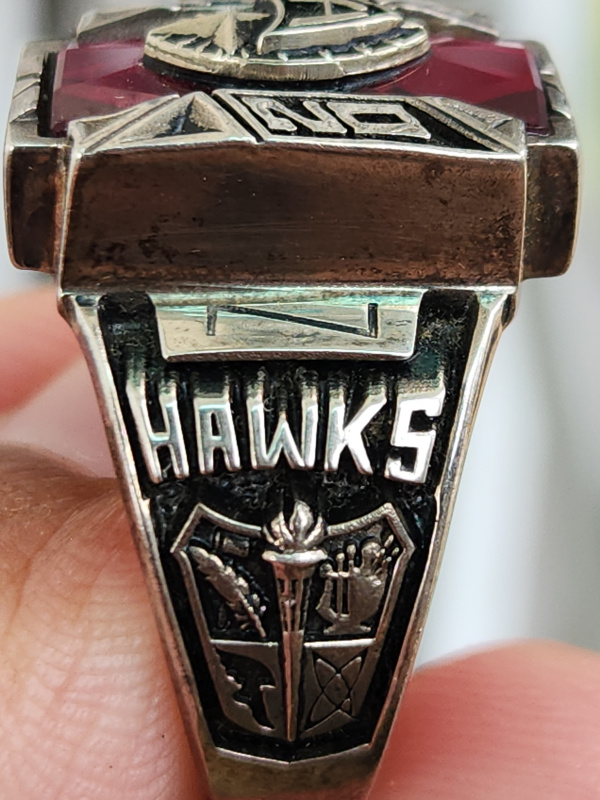 nhẫn mỹ xưa hột gắn logo hãng Balfour bps patpend