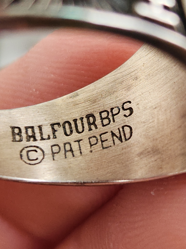 nhẫn mỹ xưa hột gắn logo hãng Balfour bps patpend