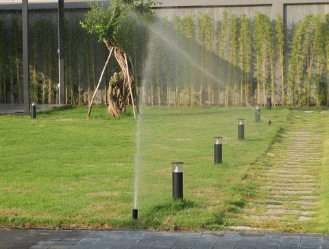 Lắp đặt tưới tự động biệt thự Nhà Bè với thiết bị Rain - Ý chính hãng