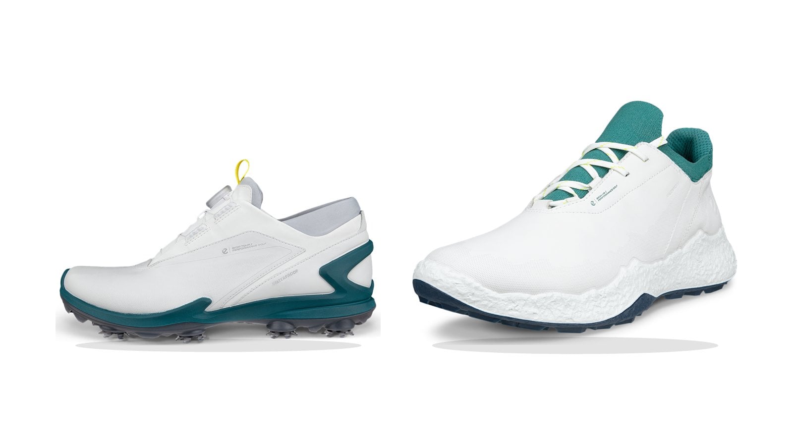 Hai mẫu giày golf trắng với đế có cleat và thiết kế đế không đinh
