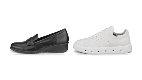 Giày lười màu đen và sneaker ECCO màu trắng cho ngày di chuyển nhiều