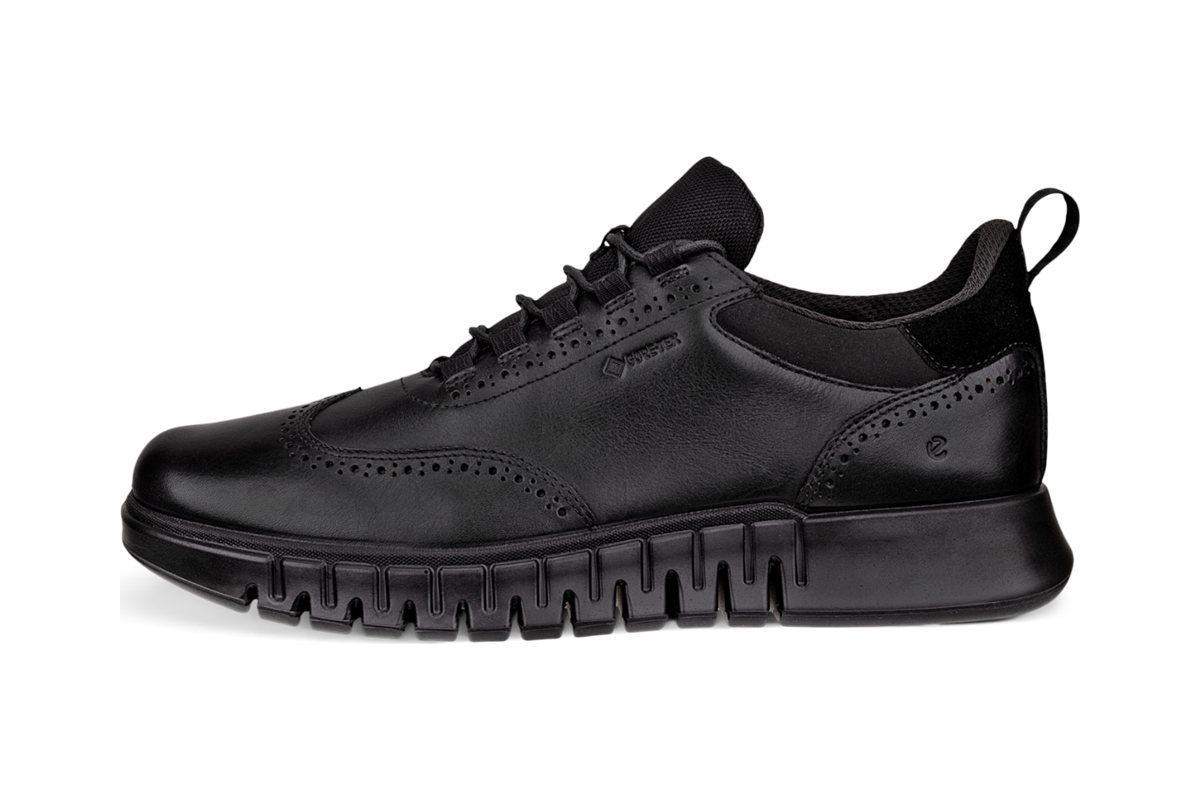 Giày ECCO Gruuv màu đen với nhãn GORE-TEX và đế chia rãnh