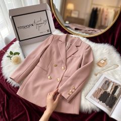 SẮC HỒNG NỮ TÍNH – KHÍ CHẤT LADY BOSS