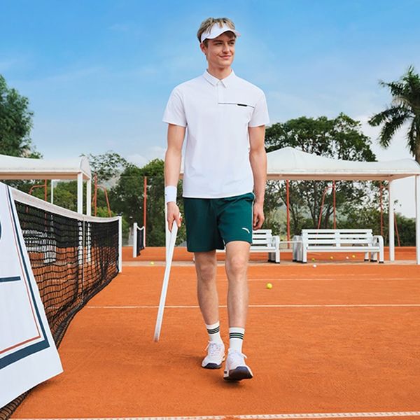 giày tennis có đi bộ được không