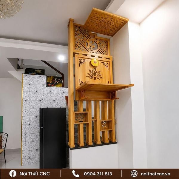 Lam gỗ kết hợp trang thờ treo đẹp cho phòng khách