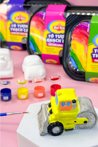 Dạy con trân trọng giá trị lao động qua đồ chơi thủ công