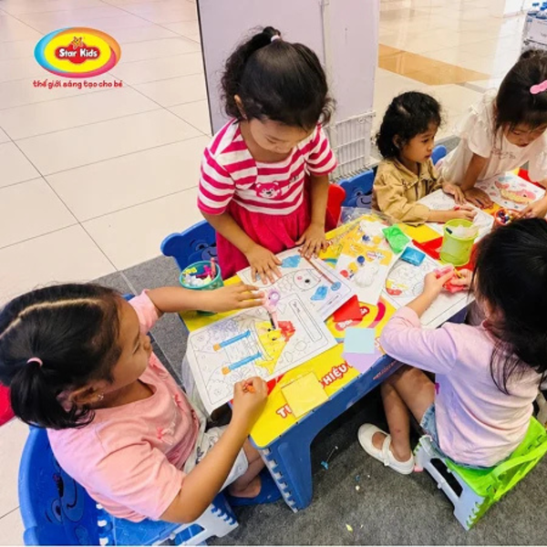 Star Kids Là Gì? Thương Hiệu Đồ Chơi Thủ Công Việt Nam Thuộc R STAR