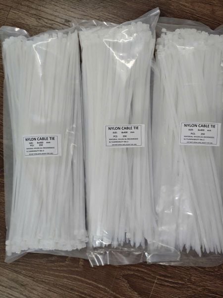 dây rút nhựa 8x400