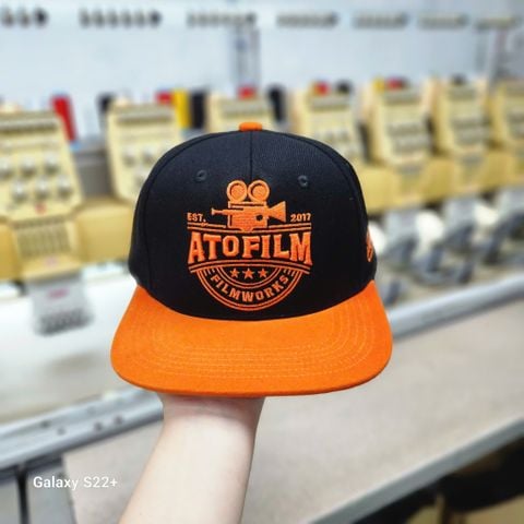 Nón Snapback là gì? Tìm hiểu đặc điểm, cấu tạo và cách phân biệt