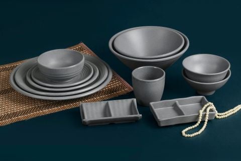 Bộ Tô Chén Dĩa Melamine Làm Quà Tặng Tân Gia Ấn Tượng 2024