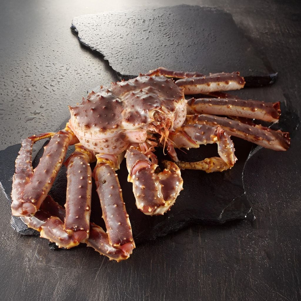 CUA HOÀNG ĐẾ LÀ GÌ? CÓ PHẢI KING CRAB KHÔNG? TẤT TẦN TẬT VỀ LOÀI CUA ĐƯỢC SĂN ĐÓN NHẤT
