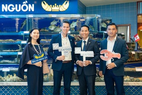 HẢI SẢN HOÀNG GIA VINH DỰ ĐÓN TIẾP THỨ TRƯỞNG CANADA