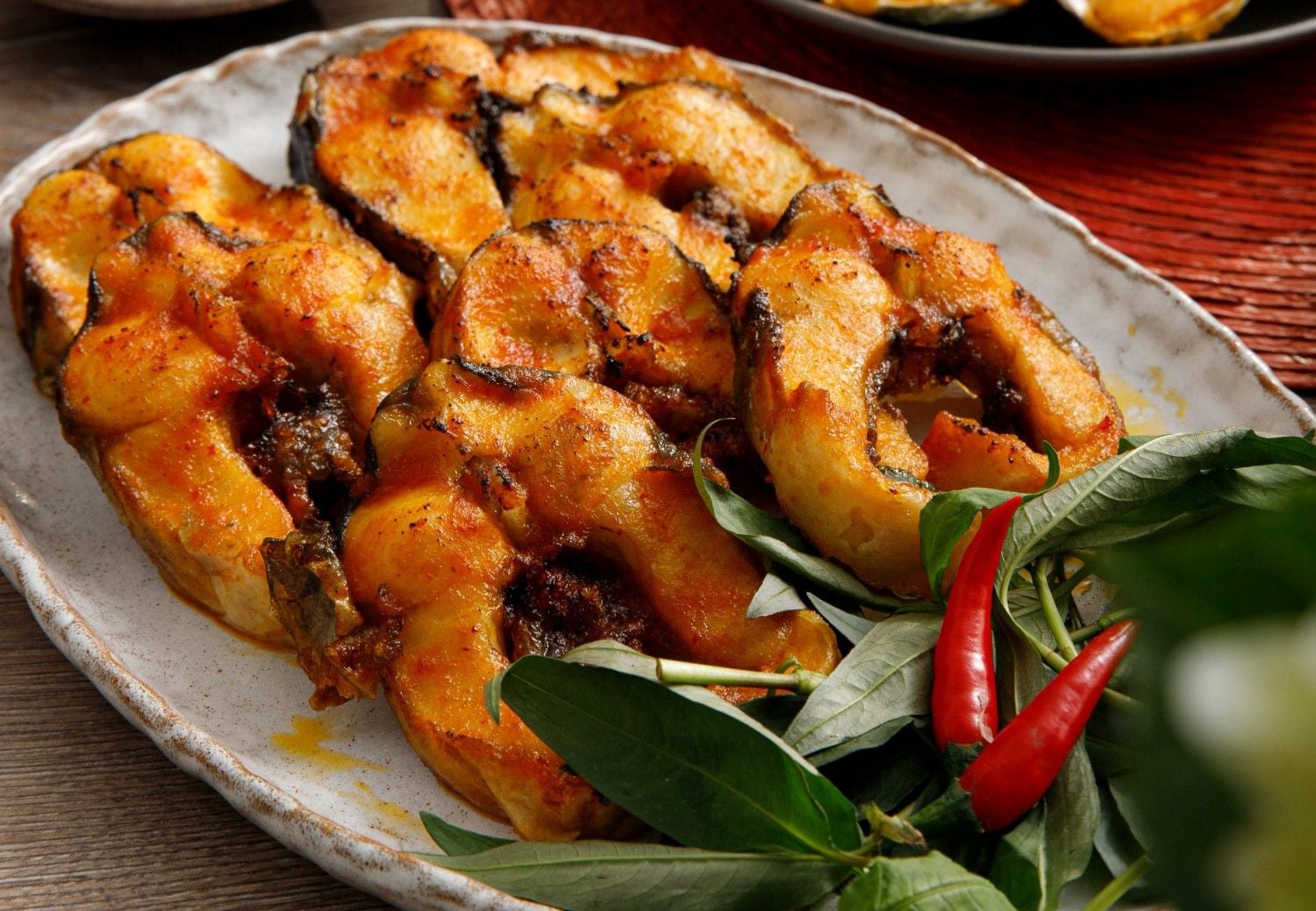 c&aacute; tầm nướng muối ớt