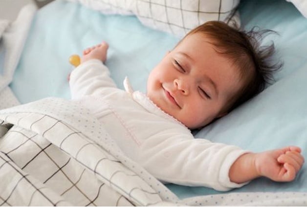 Đâu là nguyên nhân khiến da bé vẫn khô khi trời nồm?