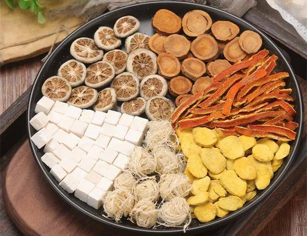 Ôn đởm thang – Ôn hóa đàm, giáng nghịch, chỉ nôn nấc