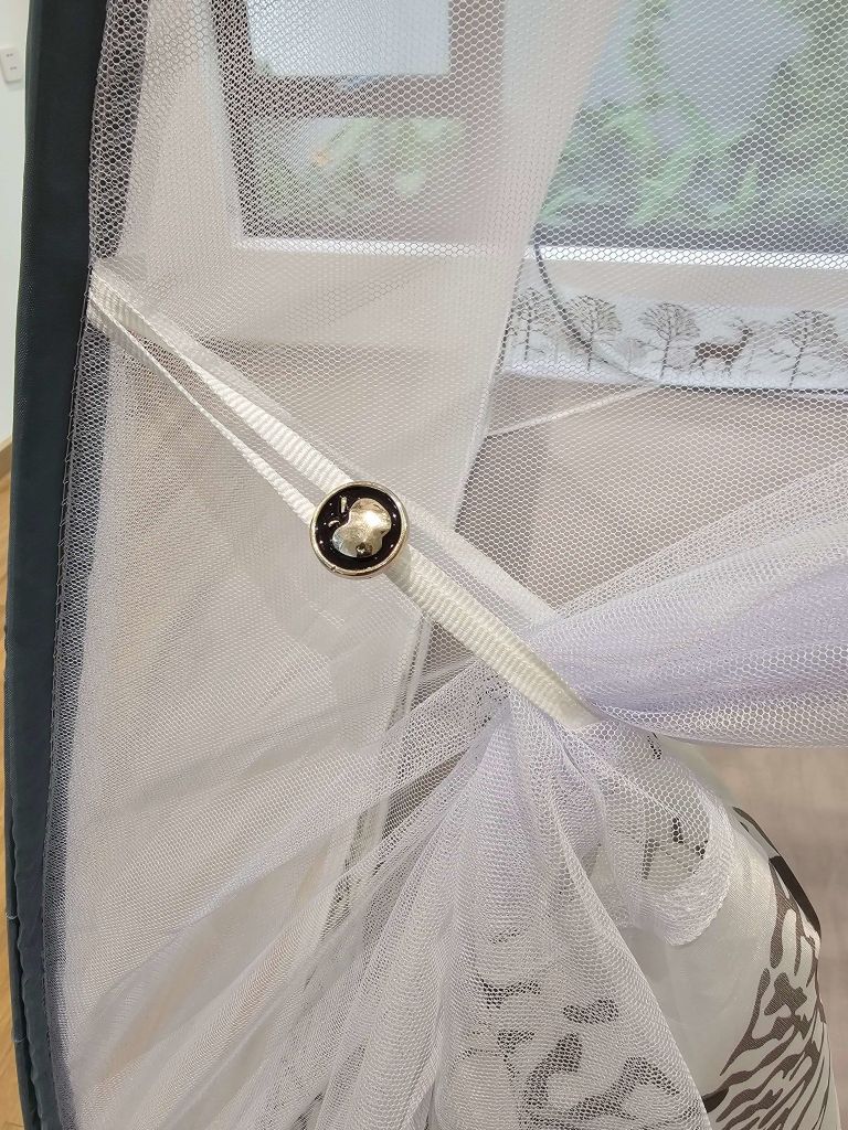 mùng chụp tự bung