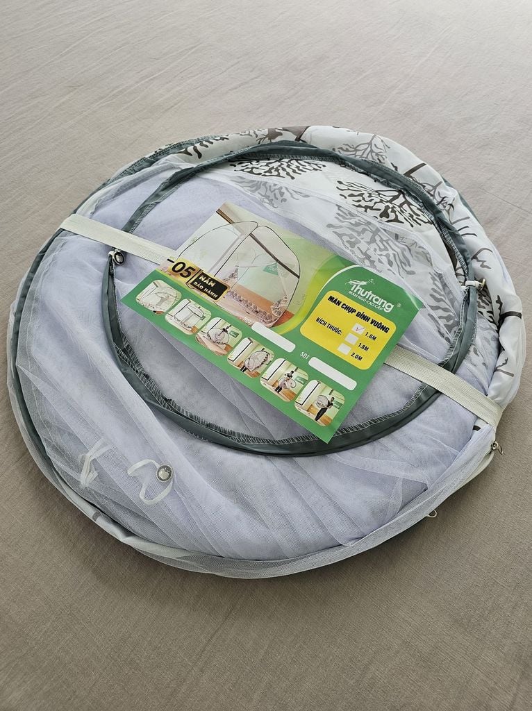 màn chụp tự bung đỉnh vuông