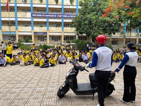 XÂY DỰNG TƯƠNG LAI AN TOÀN GIAO THÔNG 😄