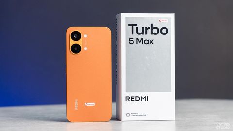 Trên tay REDMI Turbo 5 Max: Dimensity 9500s đầu tiên, màu cam nổi bật
