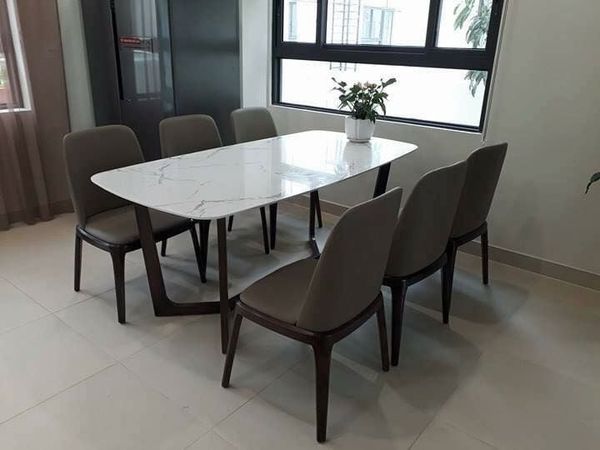 Bàn ăn chung cư hiện đại mặt đá Concode