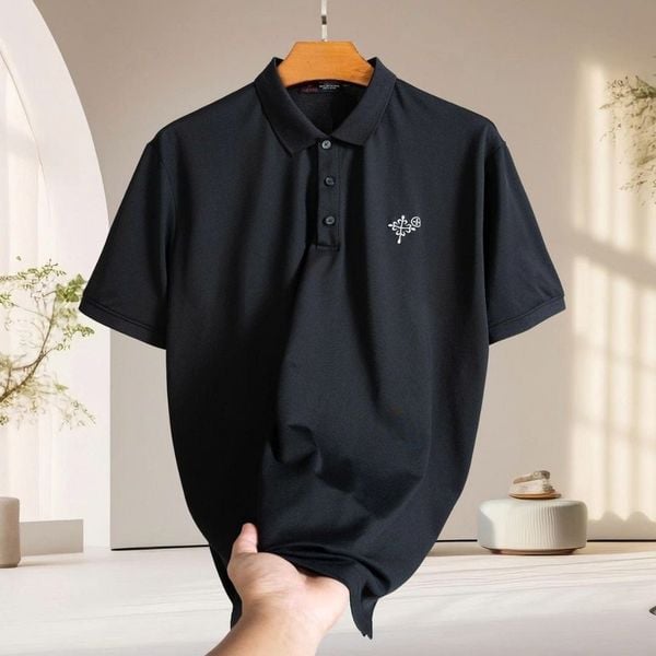 Mô tả chi tiết áo polo đen in big size nam AKYOO