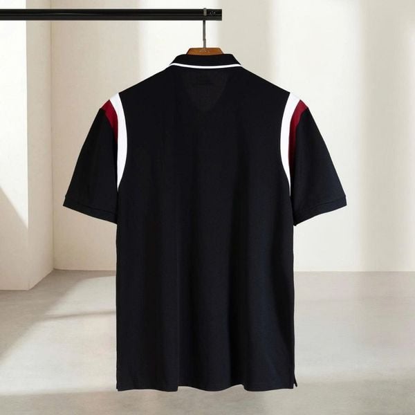 Chi tiết áo polo đen đỏ big size nam AKYOO, thời trang cho người ngoại cỡ từ 80-140kg