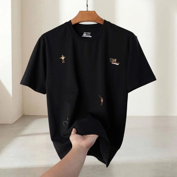 Mặt trước áo thun đen thêu big size nam AT T DEN treo móc