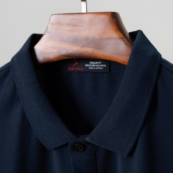 Chi tiết áo polo đen xanh big size nam AKYOO