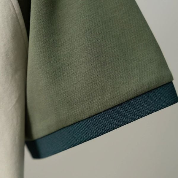 Chi tiết áo polo phối be big size nam AKYOO