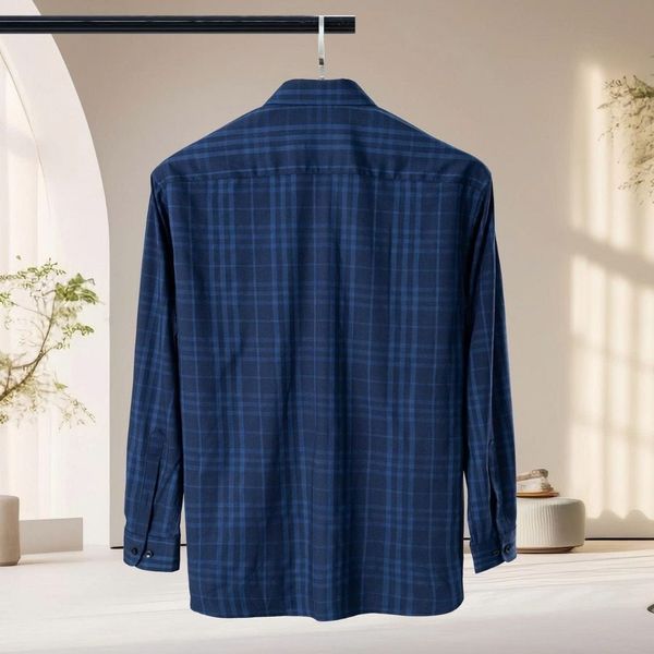 Chi tiết áo sơ mi xanh kẻ big size nam AKYOO