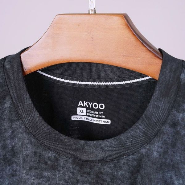 Chi tiết áo thun loang đen big size nam AKYOO