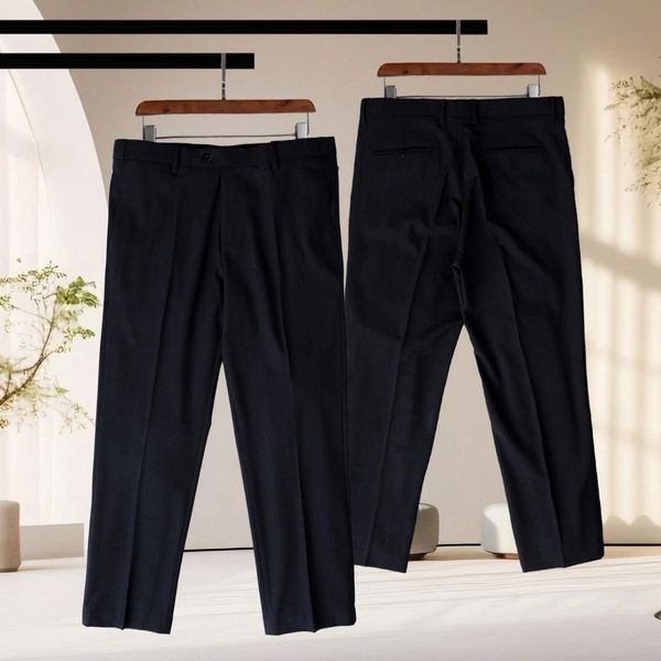 Chi tiết quần âu đen họa tiết big size nam AKYOO