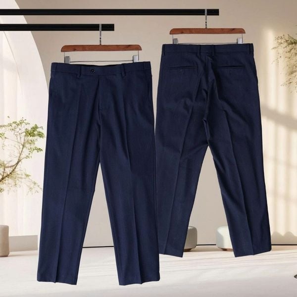 Chi tiết quần âu xanh họa tiết big size nam AKYOO