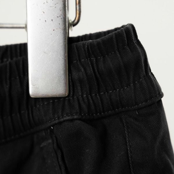 Chi tiết quần jogger kaki big size nam AKYOO