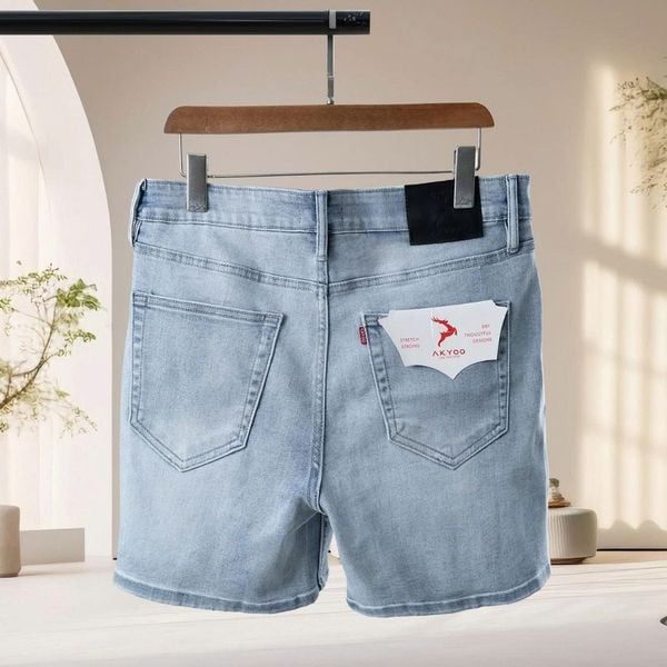 Chi tiết quần short jean nhạt big size nam AKYOO