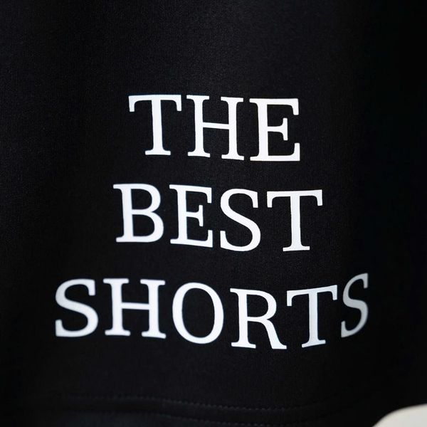 Chi tiết quần short thun đen họa tiết big size nam AKYOO