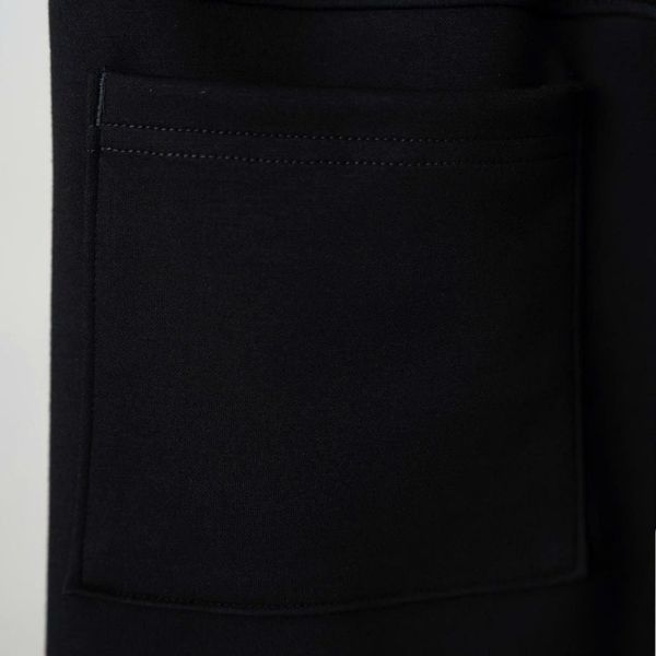 Chi tiết quần short thun đen in big size nam AKYOO