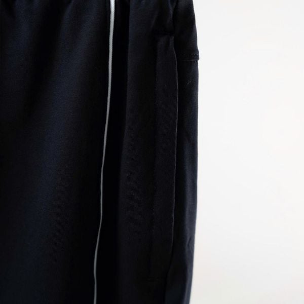 Chi tiết set bộ thun đen viền big size nam AKYOO