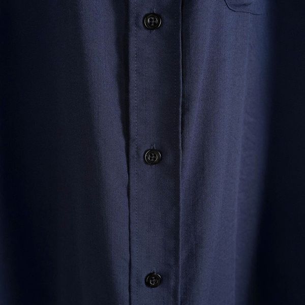 Chi tiết áo sơ mi đũi xanh than big size nam Akyoo