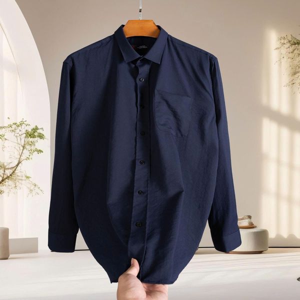 Chi tiết áo sơ mi đũi xanh than big size nam Akyoo